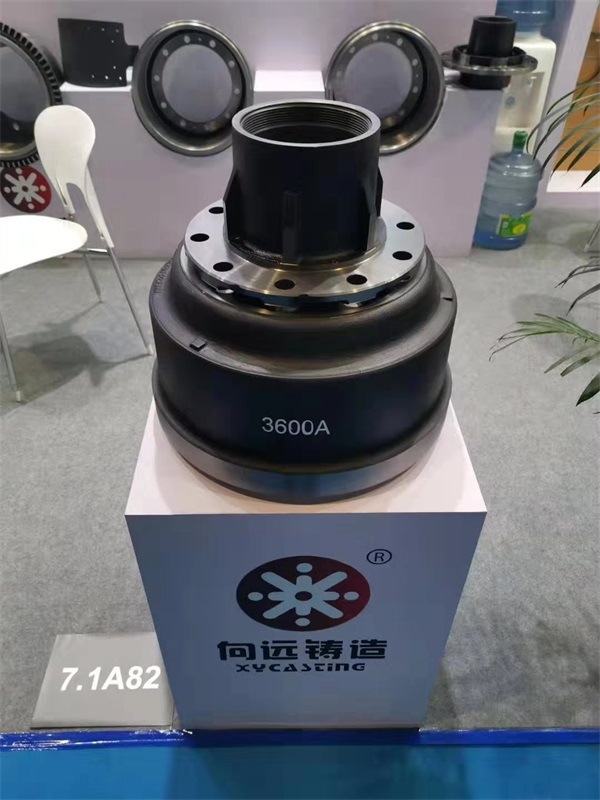 �Ϻ������˸�չ��ʵ��